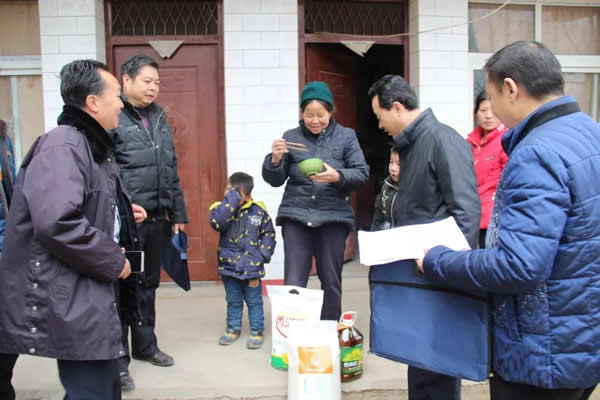 隴運集團(tuán)公司開展春節(jié)前走訪幫扶慰問活動