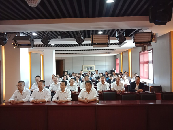 隴運集團公司黨委開展“不忘初心、牢記使命”紀念建黨98周年主題黨日活動