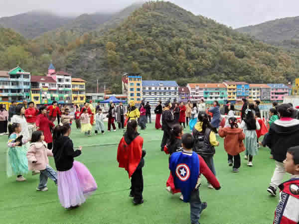 隴運(yùn)集團(tuán)公司成功開展“引客入隴”地接文旅活動(dòng)(第二期)